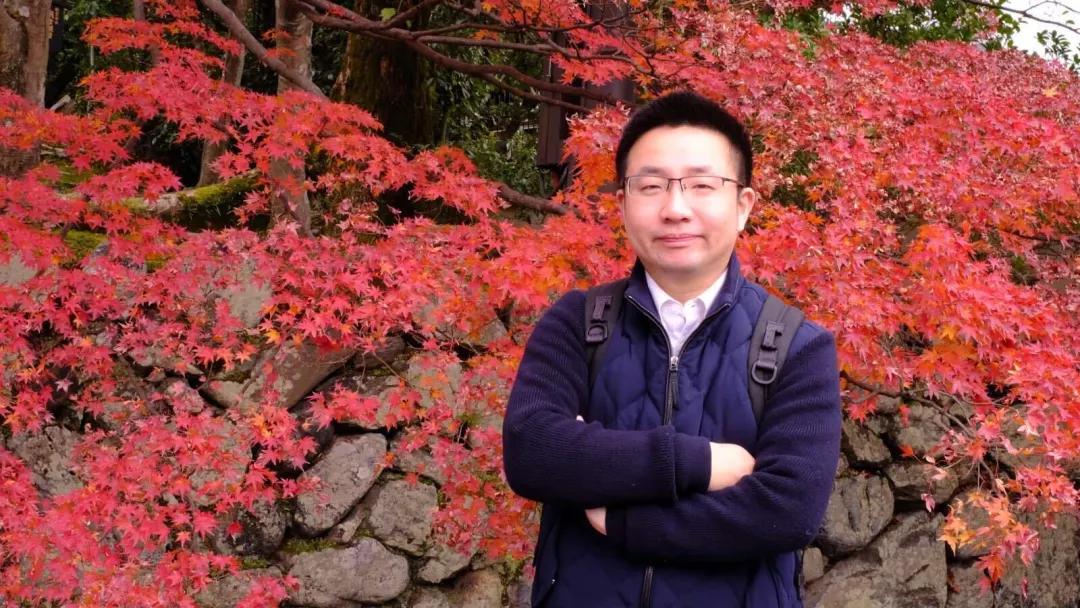 极致人生，，九州ku酷游绽放——专访北大九州ku酷游MPAcc2014级校友冯伟