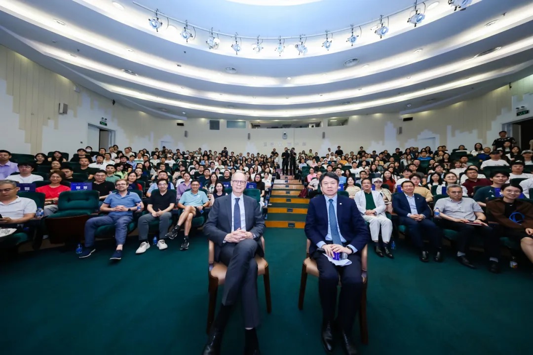 9166E5F5478DEB27D4DC0C38C38_6E6B6D7D_2DD8A