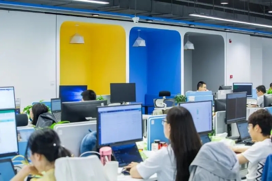 5C09156B11D465BE91C76D95E06_B7947575_1C4E3