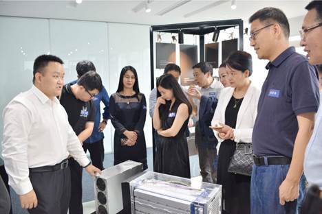 C34AA086D6BC8C27A4265E021D7_9227D449_6433